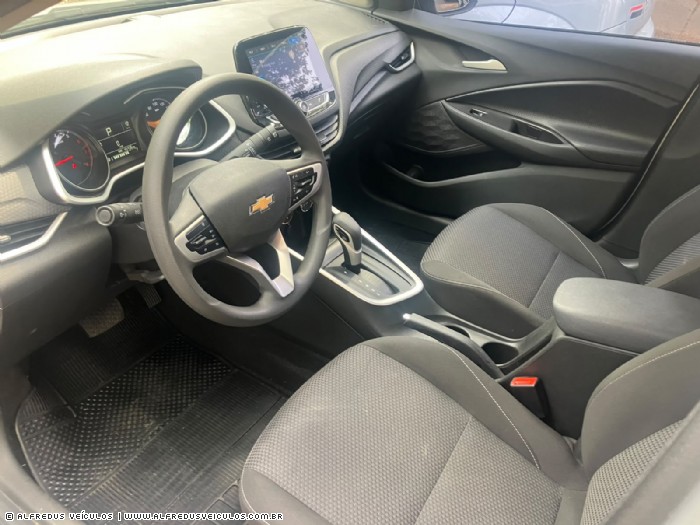 Chevrolet ONIX PLUS TURBO AUTOM�TICO 2022/2023